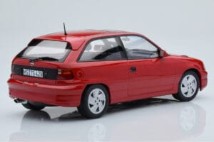 Opel Astra F GSi Rosso Norev 1:18 183672 Pressofusione — immagine 2 di 6