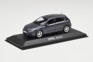 Opel Astra H Blu Scuro Minichamps 1:43 B24910027-A1 Pressofusione — immagine 2 di 4