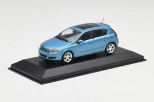Opel Astra H Azzurro Minichamps 1:43 400043001 Pressofusione — immagine 2 di 4