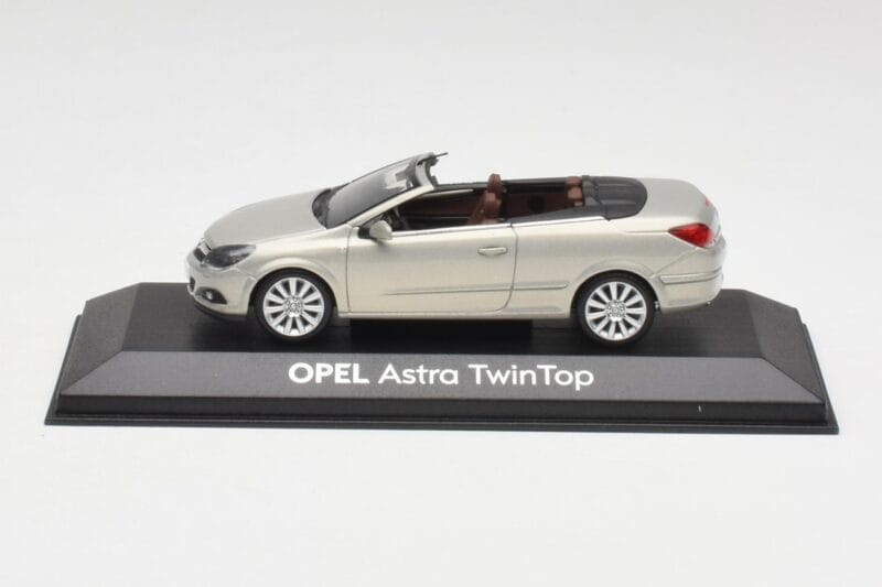Opel Astra H Twin Top Argento Minichamps 1:43 403045633 Pressofusione