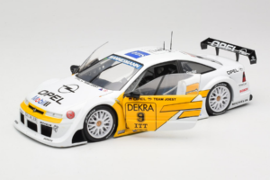 Opel Calibra V6 #9 M. Reuter DTM 1995 UT Models 1:18 180954209 Pressofusione — immagine 2 di 8