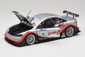 Opel Astra V8 Coupe #12 C. Menzel DTM 2000 Action 1:18 AC8004812 Pressofusione — immagine 2 di 8