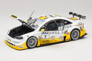 Opel Astra V8 Coupe #7 M. Reuter DTM 2000 Action 1:18 AC8004807 Pressofusione — immagine 2 di 8