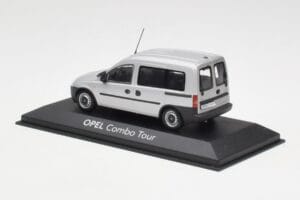 Opel Combo C Argento Minichamps 1:43 COMBO001 Pressofusione — immagine 3 di 4