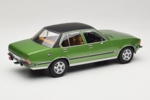 Opel Commodore B Verde MCG 1:18 MCG18565 Pressofusione — immagine 2 di 6