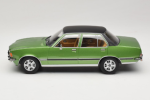 Opel Commodore B Verde MCG 1:18 MCG18565 Pressofusione — immagine 3 di 6