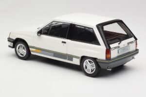 Opel Corsa A Sprint Bianco MCG 1:18 MCG18432 Pressofusione — immagine 5 di 6