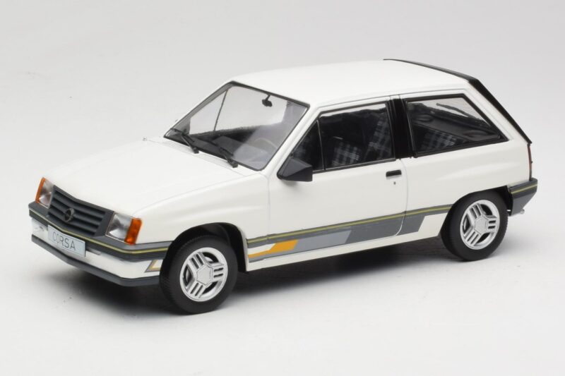 Opel Corsa A Sprint Bianco MCG 1:18 MCG18432 Pressofusione
