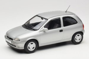 Opel Corsa B Grey Metallic MCG 1:18 MCG18515 Pressofusione