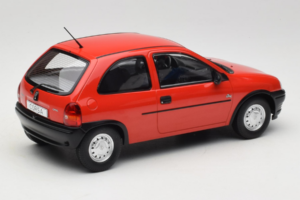 Opel Corsa B Rosso MCG 1:18 MCG18513 Pressofusione — immagine 2 di 6