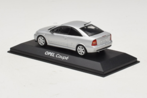 Opel Coupe Bertone Argento Minichamps 1:43 B24910027 Pressofusione — immagine 3 di 4