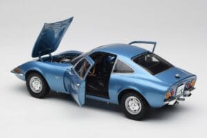 Opel GT Blu Minichamps 1:18 180049020 Pressofusione — immagine 5 di 8