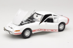 Opel GT Bianco Minichamps 1:18 180049027 Pressofusione — immagine 2 di 8