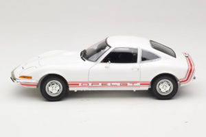 Opel GT Bianco Minichamps 1:18 180049027 Pressofusione — immagine 4 di 8
