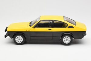 Opel Kadett C GT/E Nero Giallo MCG 1:18 MCG18190 Pressofusione — immagine 3 di 6