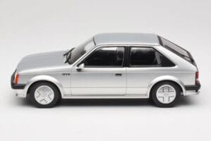 Opel Kadett D GTE Argento MCG 1:18 MCG18533 Pressofusione — immagine 3 di 6