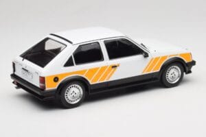 Opel Kadett D SR Bianco con Decor Giallo MCG 1:18 MCG18534 Pressofusione — immagine 2 di 6