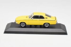 Opel Manta A SR Giallo Minichamps 1:43 400045502 Pressofusione
