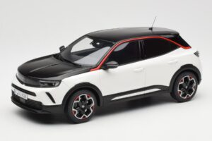 Opel Mokka-E GS Line Jada Bianco Otto 1:18 OT1045 Resina