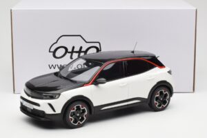 Opel Mokka-E GS Line Jada Bianco Otto 1:18 OT1045 Resina — immagine 6 di 6