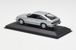 Opel Monza A Argento Minichamps 1:43 400045122 Pressofusione — immagine 3 di 4