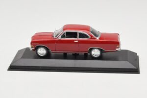 Opel Rekord A Rosso Minichamps 1:43 400041004 Pressofusione