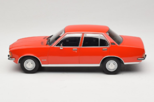 Opel Rekord D Rosso MCG 1:18 MCG18563 Pressofusione — immagine 3 di 6