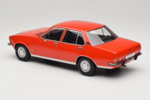 Opel Rekord D Rosso MCG 1:18 MCG18563 Pressofusione — immagine 5 di 6