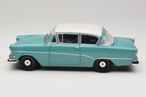 Opel Rekord P1 Blu Turchese Minichamps 1:18 180043200 Pressofusione — immagine 4 di 8