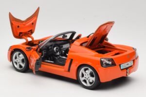 Opel Speedster Arancione Maisto 1:18 31615 Pressofusione — immagine 5 di 8