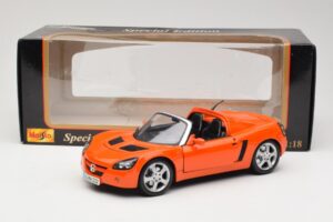 Opel Speedster Arancione Maisto 1:18 31615 Pressofusione — immagine 8 di 8