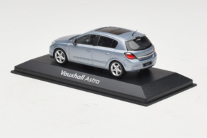 Opel Astra H Blue Metallic Minichamps 1:43 ASTRA004 Pressofusione — immagine 3 di 4