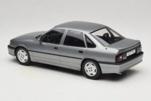 Opel Vectra A 2000 16V Grigio Scuro MCG 1:18 MCG18462 Pressofusione — immagine 5 di 6