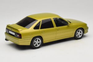 Opel Vectra A 2000 16V Giallo MCG 1:18 MCG18463 Pressofusione — immagine 2 di 6