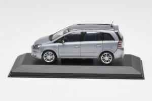 Opel Zafira A OPC Light Blue Metallic Minichamps 1:43 ZAFIRA001 Pressofusione