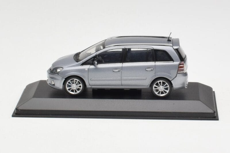 Opel Zafira A OPC Light Blue Metallic Minichamps 1:43 ZAFIRA001 Pressofusione