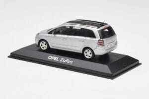 Opel Zafira B Argento Minichamps 1:43 1799109 Pressofusione — immagine 3 di 4