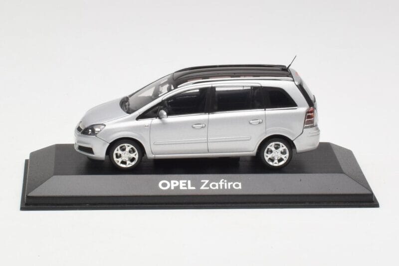 Opel Zafira B Argento Minichamps 1:43 1799109 Pressofusione