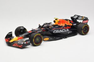 Oracle Red Bull Racing RB18 #11 S. Perez Miami GP 2022 Minichamps 1:18 110220511 Pressofusione