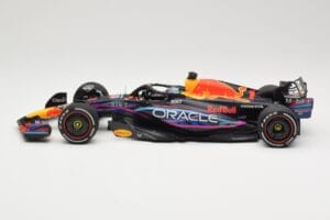 Oracle Red Bull Racing RB19 #1 M. Verstappen Winner Miami GP 2023 Minichamps 1:18 110230501 Pressofusione — immagine 3 di 6