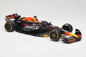 Red Bull Racing RB20 #1 M. Verstappen Winner China GP 2024 Minichamps 1:18 110240501 Pressofusione — immagine 4 di 6