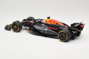 Red Bull Racing RB20 #1 M. Verstappen Winner China GP 2024 Minichamps 1:18 110240501 Pressofusione — immagine 5 di 6