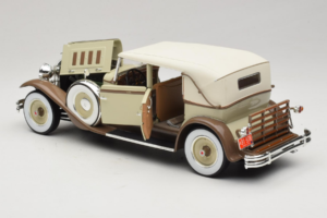 Packard Brewster Bianco Signature Models 1:18 PACKARD001 Pressofusione — immagine 5 di 8