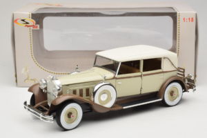 Packard Brewster Bianco Signature Models 1:18 PACKARD001 Pressofusione — immagine 8 di 8