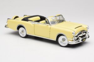 Packard Caribbean Cabriolet Giallo Road Signature 1:18 92798 Pressofusione — immagine 6 di 8