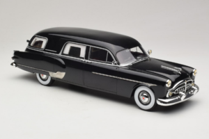 Packard Henney Nero BoS Models 1:18 BOS342 Pressofusione — immagine 4 di 6