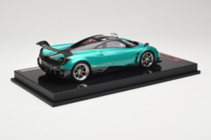Pagani Huayra BC Green Metallic Yy Model 1:18 REMC020 Resina — immagine 3 di 7