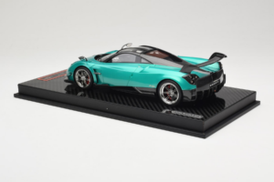 Pagani Huayra BC Green Metallic Yy Model 1:18 REMC020 Resina — immagine 5 di 7