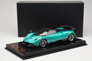 Pagani Huayra BC Green Metallic Yy Model 1:18 REMC020 Resina — immagine 7 di 7