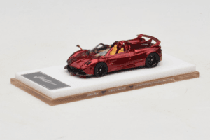 Pagani Huayra Roadster Tricolore Rosso Henson & Heaven 1:64 PHRTR01 Pressofusione — immagine 2 di 7